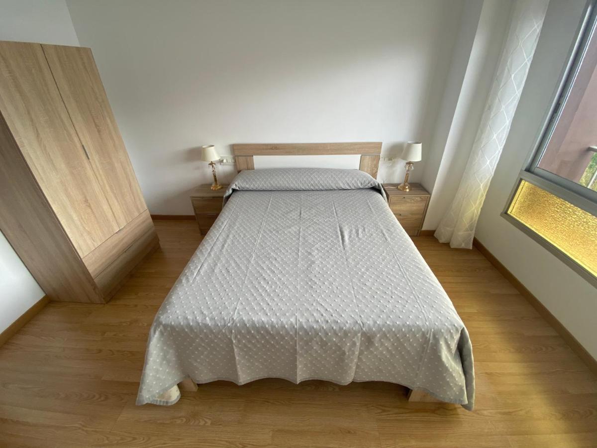 Apartamento Centrico Con Vistas Y Cerca De Playa Pontedeume Eksteriør billede