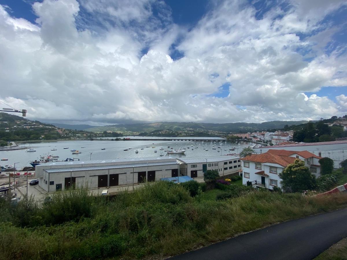 Apartamento Centrico Con Vistas Y Cerca De Playa Pontedeume Eksteriør billede