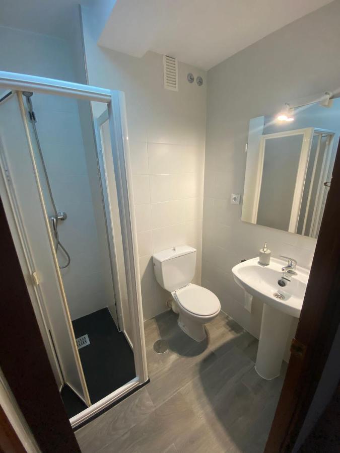 Apartamento Centrico Con Vistas Y Cerca De Playa Pontedeume Eksteriør billede